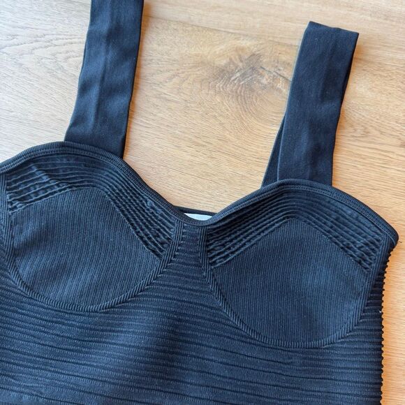 NEW Sincerely Jules Black Bandage Crop Top Medium - Picture 3 of 5